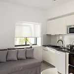 Cozy Corner Luxury 아파트