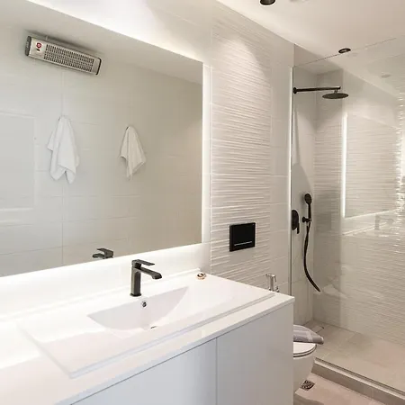 Cozy Corner Luxury Hanya