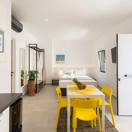 Apartment Cozy Corner Luxury