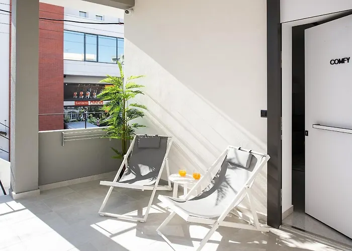 Cozy Corner Luxury Apartment *