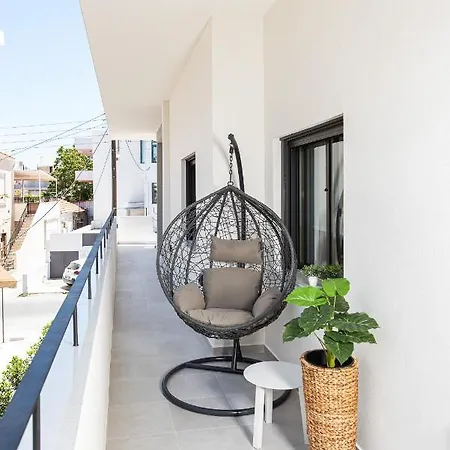 Cozy Corner Luxury Апартаменти